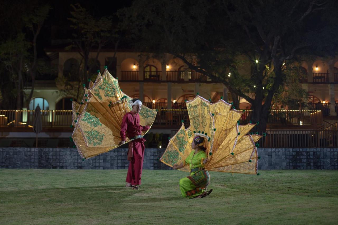 Sanctum Inle Resort Inle Lake Esterno foto
