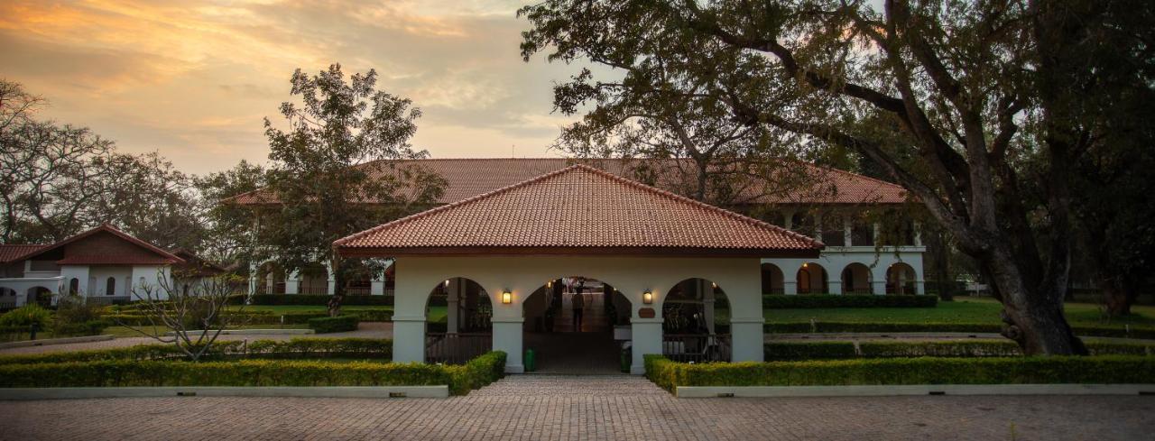 Sanctum Inle Resort Inle Lake Esterno foto